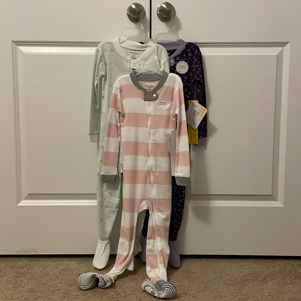 NWT Burt’s Bees Baby Pajama Bundle